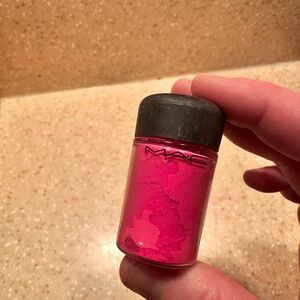 Mac Pigment Color - Magenta Madness